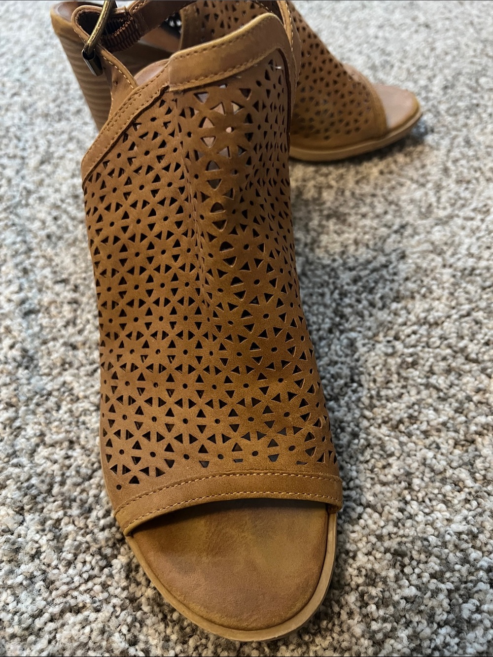 Sandals 🤎 - Picture 2 of 9
